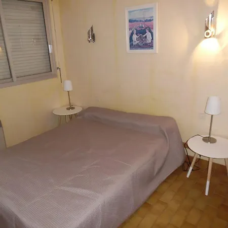 T2 Lumineux Pres De La Avec Loggia Et Balcon Sud-ouest - Fr-1-696-132 *