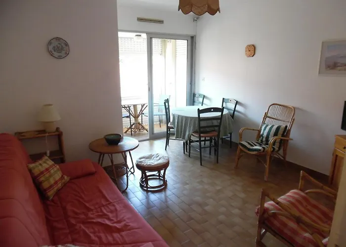 T2 Lumineux Pres De La Avec Loggia Et Balcon Sud-ouest - Fr-1-696-132