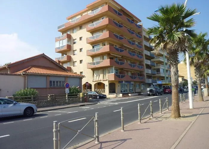 Apartment T2 Lumineux Pres De La Avec Loggia Et Balcon Sud-ouest - Fr-1-696-132 *