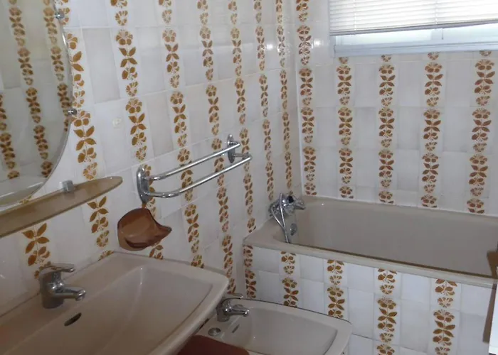 T2 Lumineux Pres De La Avec Loggia Et Balcon Sud-ouest - Fr-1-696-132 * Canet-en-Roussillon